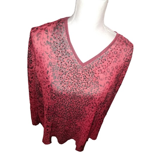 NWT Susan Graver Sz Large V neck Sheer Sassy Red Leopard pullover - Picture 6 of 7